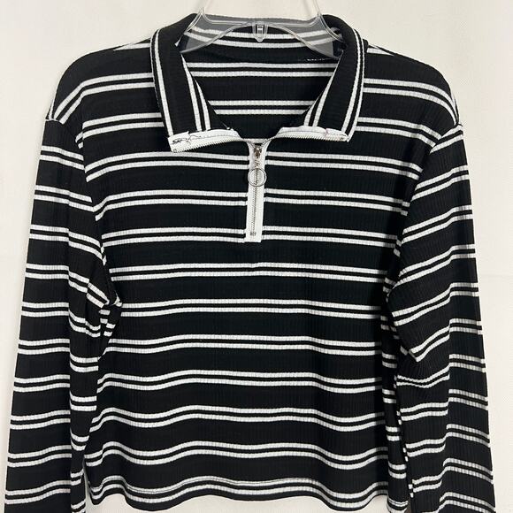 Women's Pullover Cropped Striped Top Size Small - Picture 2 of 8